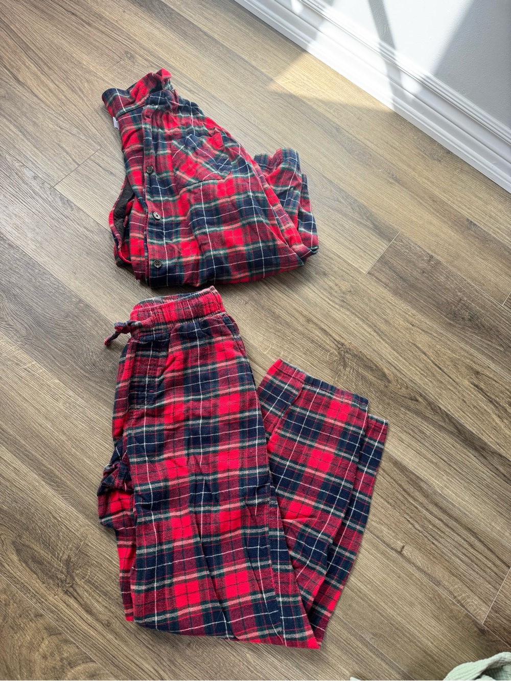 Old Navy Red and Navy Plaid Flannel Pajama Set